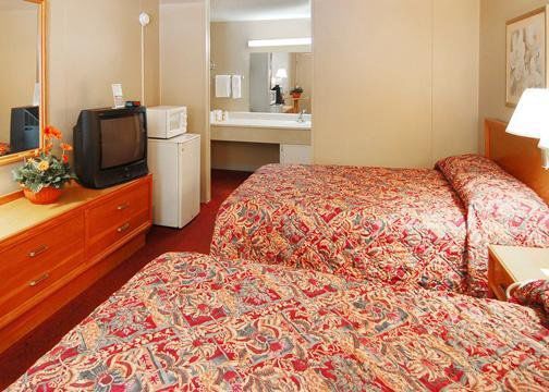 Econo Lodge University Arena Charlottesville Habitación foto